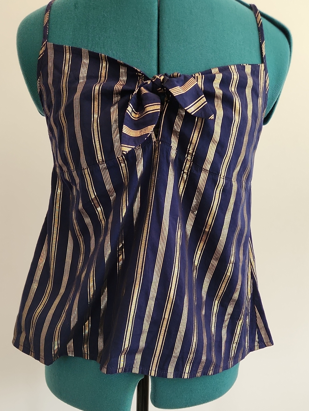 💋Victorias Secret Navy and Gold Striped Sleeveless Tie-Front Top SZ L/G